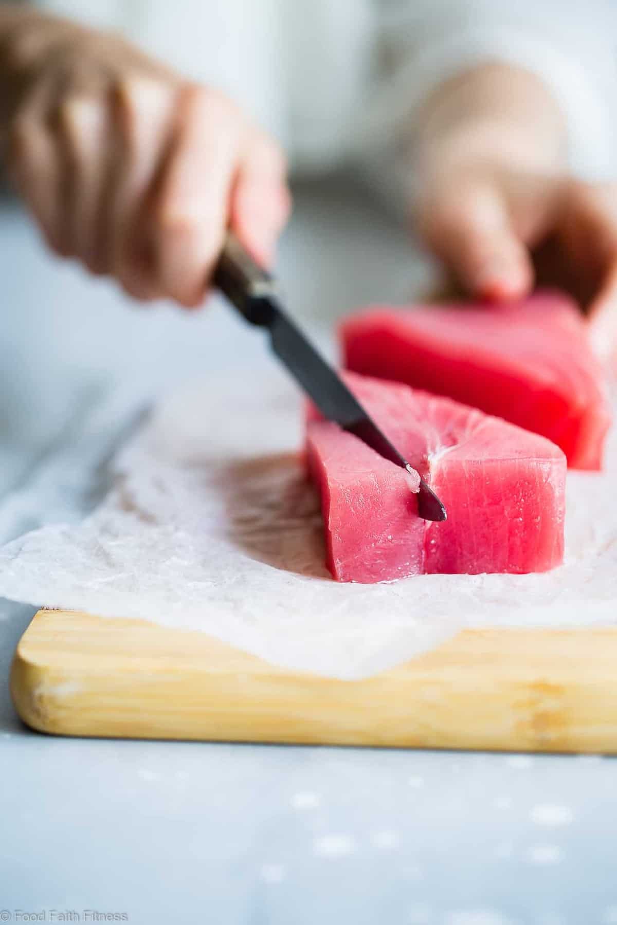 Low Carb Spicy Tuna Bites - These quick and easy, 6 ingredient spicy tuna bites are a healthier spin on the classic spicy tuna roll that has all the taste without the fat or carbs. Perfect for a light lunch with 0 Freestyle Smartpoints! | #Foodfaithfitness | #Lowcarb #Glutenfree #Healthy #Greekyogurt #Keto