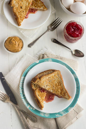 Skinny PB & J French Toast {Low Calorie, Low Fat, Whole Wheat + High Protein} -Food Faith Fitness