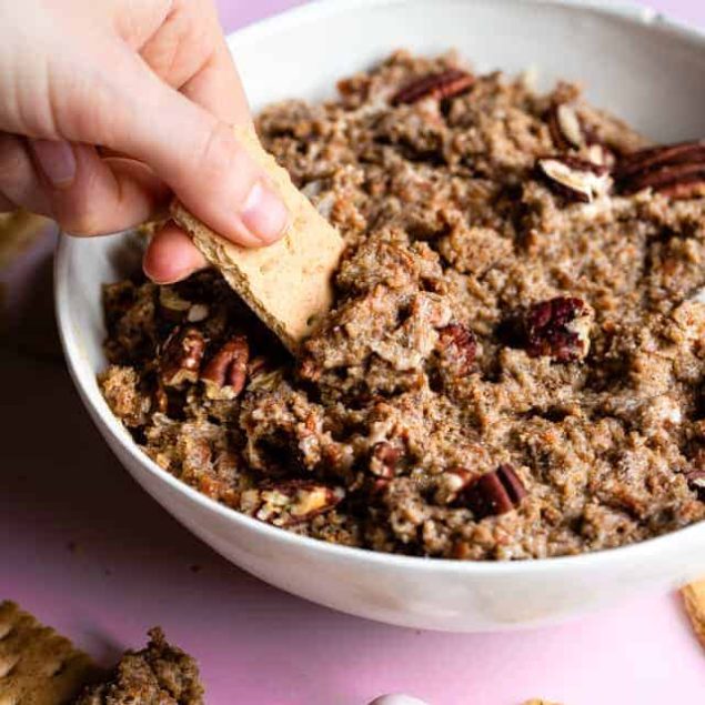Gluten Free Carrot Cake Dip - This Gluten Free Coconut Flour Carrot Cake Dip is the EASIEST dessert you will ever make and is a huge crowd pleaser! Dairy free option included too! | #Foodfaithfitness | #Glutenfree #Healthy #Dairyfree #Easter #CarrotCake