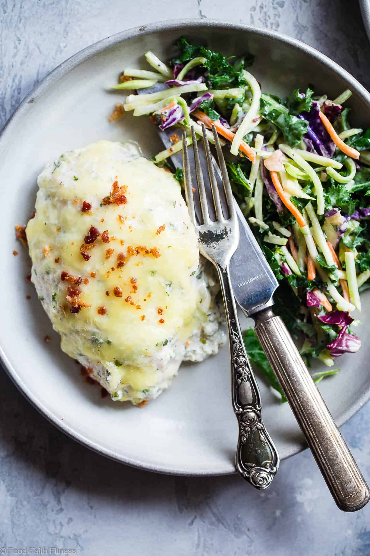 Cheesy Bacon Ranch Baked Greek Yogurt Chicken - A protein PACKED, super easy weeknight dinner that the whole family will love! It's healthy, gluten free, low carb and keto friendly too! | #Foodfaithfitness | #glutenfree #kidfriendly #keto #lowcarb