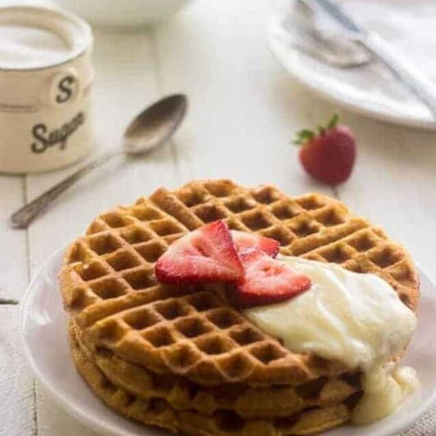 Whole Wheat Strawberries N' Cream Waffles - THE BEST waffles you will EVER eat - Food Faith Fitness | #breakfast #waffles #recipe