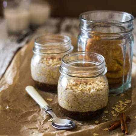 Snickerdoodle Vegan Overnight Oats - Ready in 10 minutes, only have 6 ingredients and taste like a snickerdoodle! Perfect for a healthy, gluten free and make-ahead breakfast on busy mornings! | Foodfaithfitness.com | @FoodFaithFit