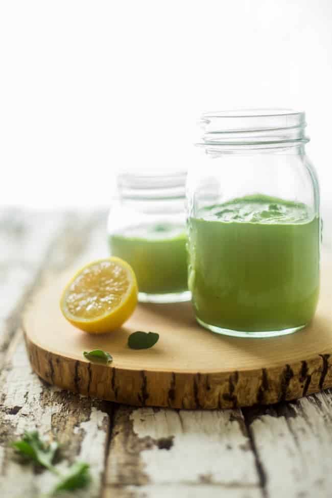 Whole30 Creamy Chimichurri Sauce - This chimichurri sauce uses a surprise ingredient to make it thick and creamy! It's a super easy, paleo, vegan and whole30 compliant addition to many meals! | Foodfaithfitness.com | @FoodFaithFit