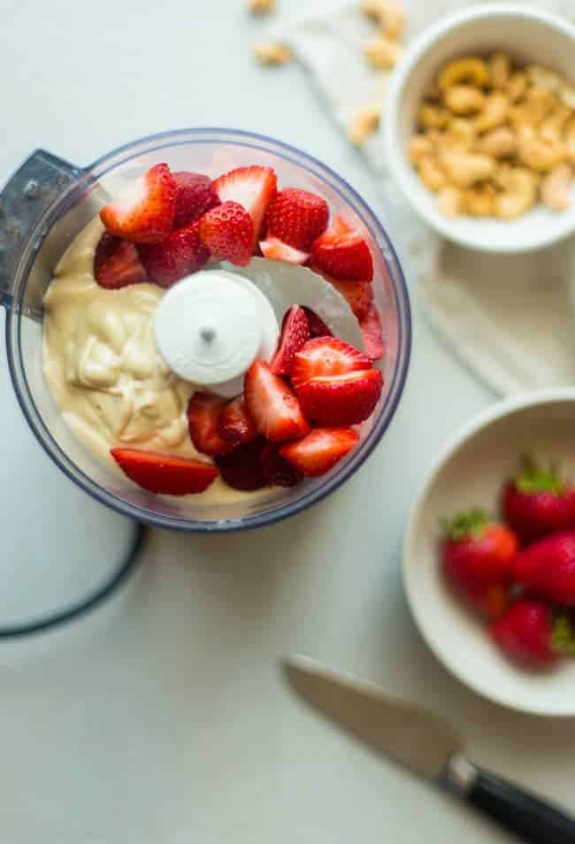 Vegan No Bake Red, White and Blueberry Cashew Cream Bars - These healthy bars are made of berry cashew cream, layered and then frozen! They're an easy, paleo and vegan friendly dessert for the fourth of July! | Foodfaithfitness.com | @FoodFaithFit
