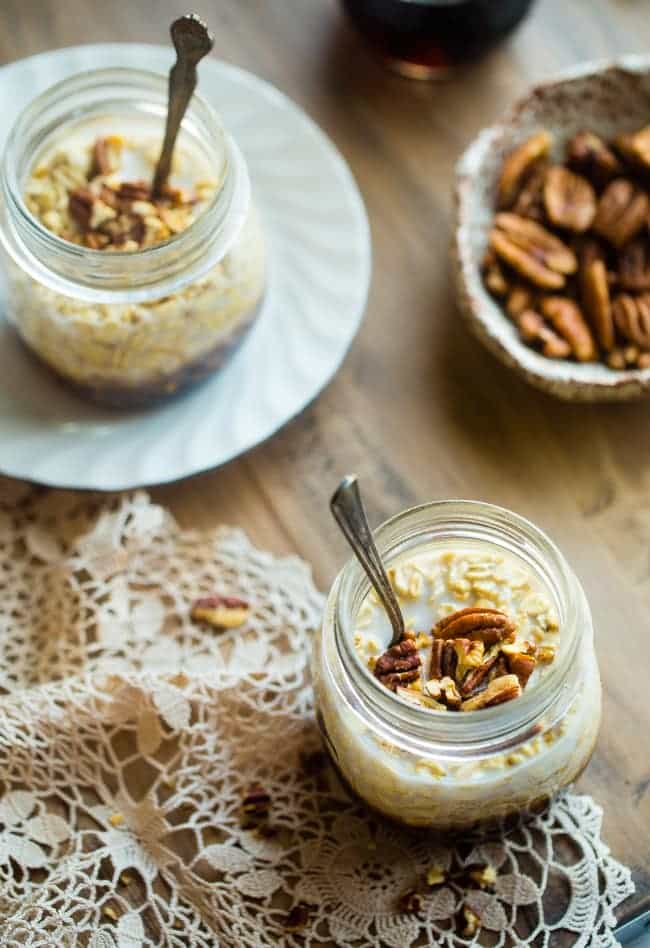 6 Ingredients Vegan Pecan Pie Oves Oves Overnight - These healthy oats taste like a pecan cake! They are 10 minutes, gluten -free breakfast with free manuals with only 6 ingredients that taste like dessert! | Foodfaithfitlness.com | @Foodfaithfit