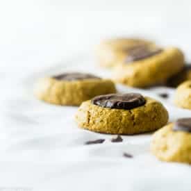 Chocolate Mint Truffle Cookies - These gluten free chocolate mint avocado cookies have a rich truffle center, are so soft and chewy and are only 100 calories! They're a healthy cookie for the holidays that are easy to make! | Foodfaithfitness.com | @FoodFaithFit