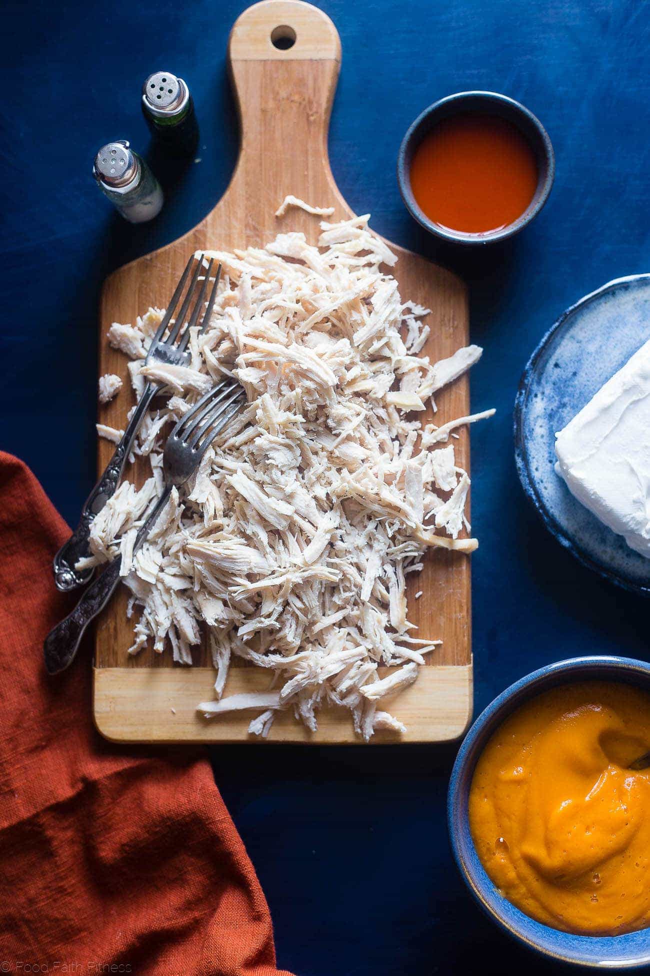 5 Ingredient Crockpot Healthy Buffalo Cauliflower Dip - This crock pot buffalo chicken dip recipe is made with cauliflower so it's packed with hidden veggies and extra creamy! It's a healthy, low carb and gluten free appetizer for game day! | Foodfaithfitness.com | @FoodFaithFit