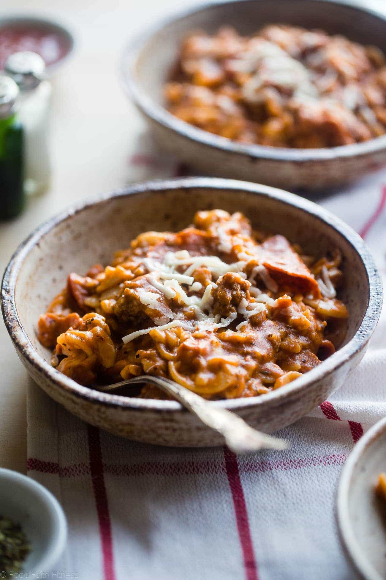 Gluten Free Crock Pot Pizza Pasta - This easy gluten free crock pot pasta has all the flavors of meat lovers pizza, but without all the work! It's a healthy, crowd pleasing weeknight dinner that the whole family will love! | Foodfaithfitness.com | @FoodFaithFit