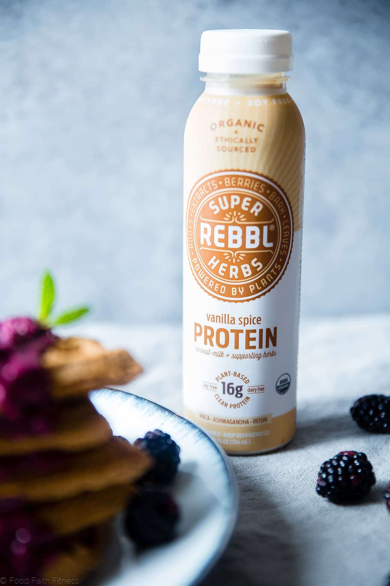 Single Serve Vegan Protein Waffles - These gluten free waffles are ready in only 10 minutes and are packed with healthy, plant-based protein! Top them with blackberry sauce for a delicious breakfast! | Foodfaithfitness.com | @FoodFaithFit