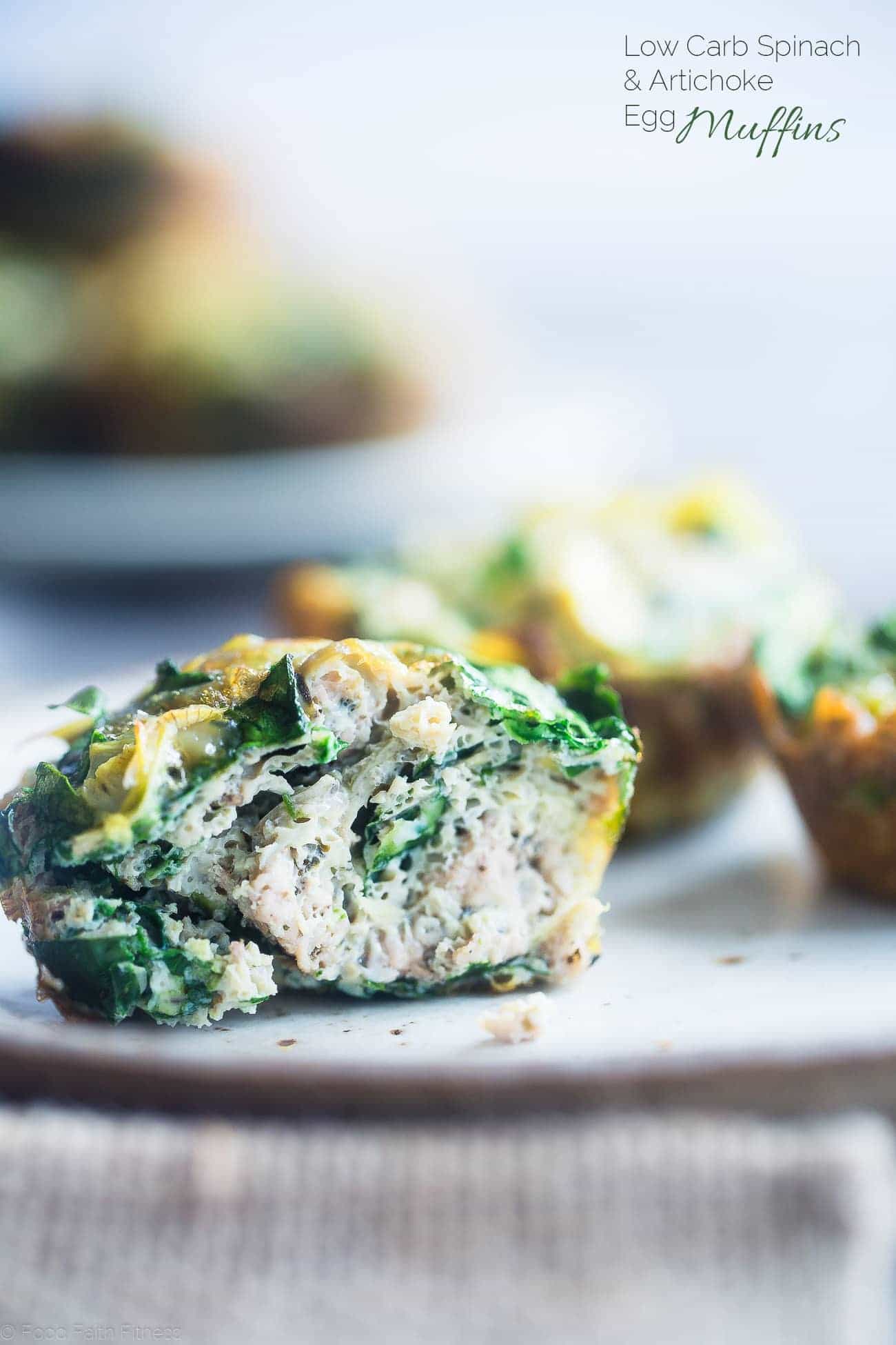 Whole30 Spinach and Artichoke Egg Muffins - These easy, 6 ingredient paleo spinach breakfast egg muffins are low carb, gluten free, and under 100 calories! Perfect for busy mornings! | Foodfaithfitness.com | @FoodFaithFit