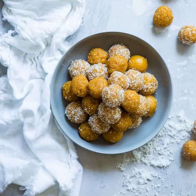 3 Ingredient No Bake Apricot Cashew Energy Bites - These  kid-friendly, vegan energy bites are a quick and easy, healthy snack for busy days! Gluten free and paleo friendly too! | Foodfaithfitness.com | @FoodFaithFit