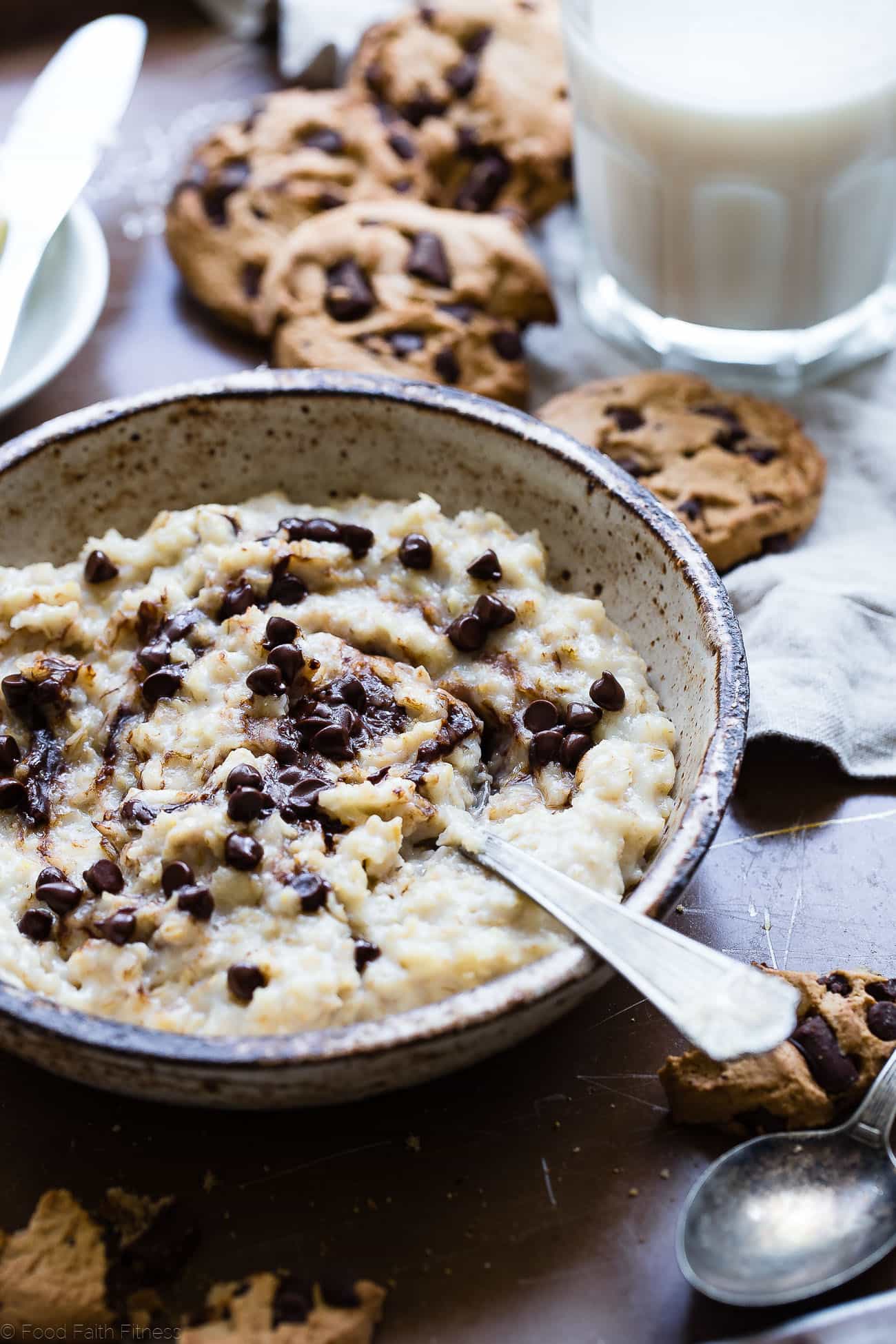 Cookie Dough Protein Oatmeal - A healthy, gluten free way to start your day! It tastes like dessert, is only 6 ingredients and is packed with protein to keep you full until lunch! | Foodfaithfitness.com | @FoodFaithFit