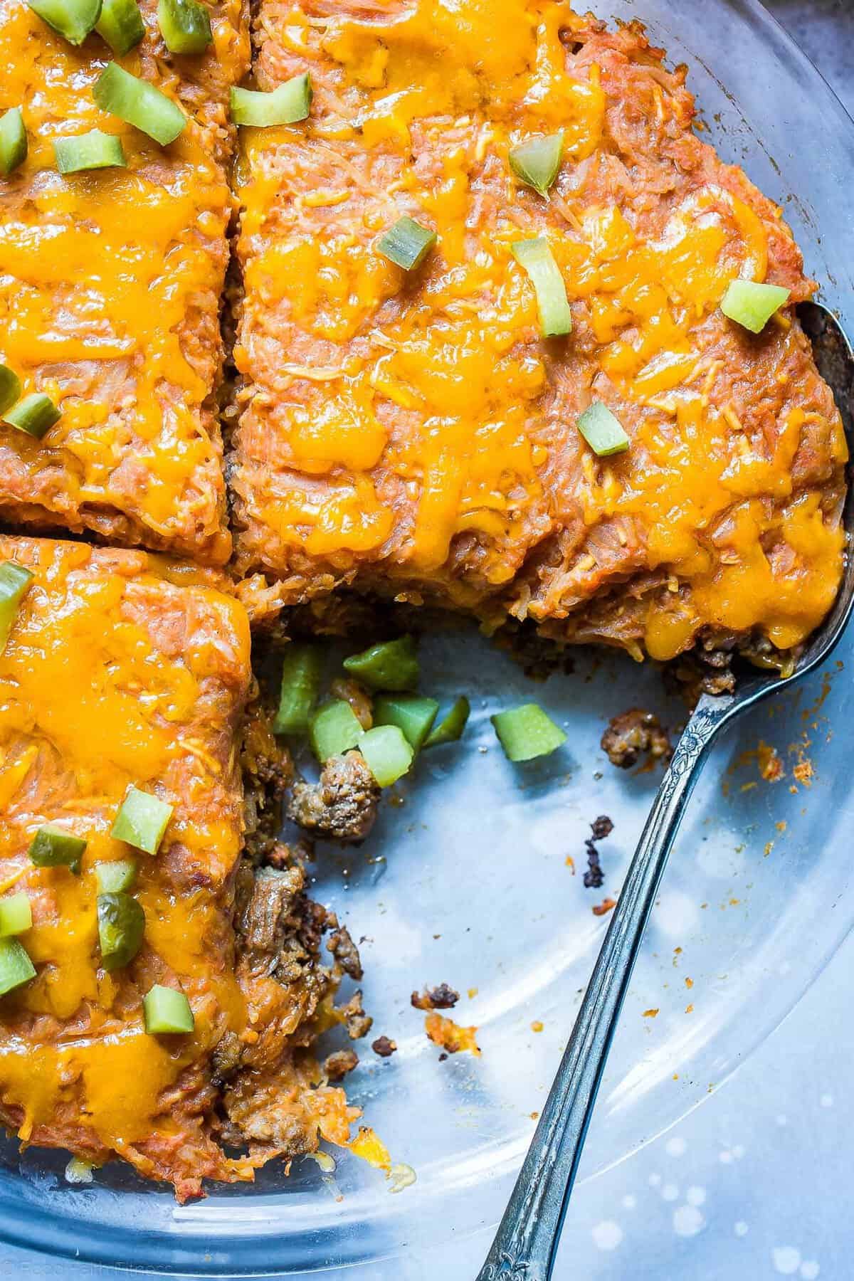 Low Carb Cheeseburger Spaghetti Squash Casserole - Healthy comfort food at it's best! All the cheeseburger taste without all the carbs! A healthy and gluten free, crowd-pleasing dinner that the whole family will love! | FoodFaithFitness.com | @FoodFaithFit