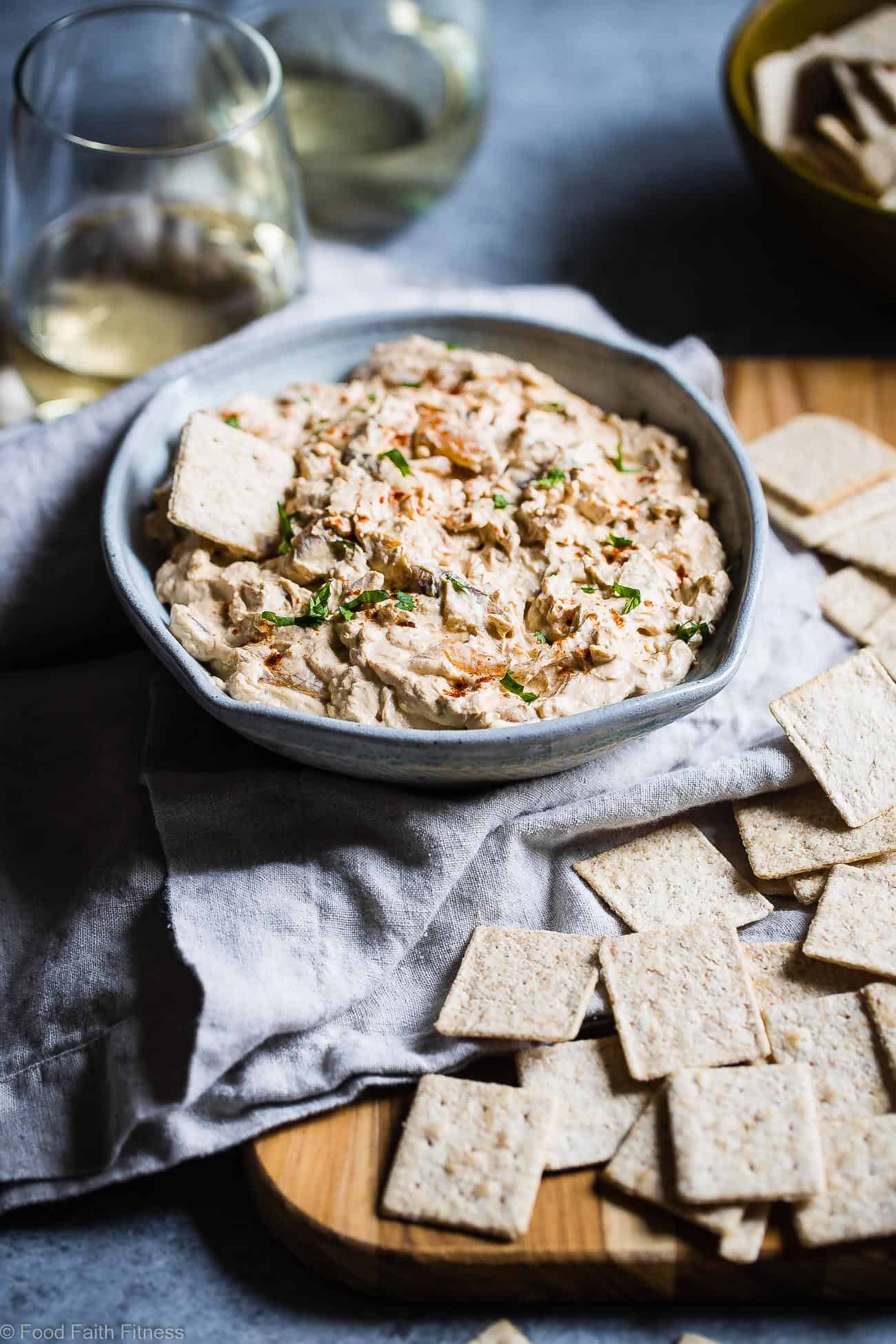 Easy Greek Yogurt French Onion Dip - Ever wondered how to make French Onion Dip? This quick and easy French onion dip is a healthy, low carb, gluten free and protein packed appetizer that is perfect for parties! Only 110 calories and so creamy! | Foodfaithfitness.com | @FoodFaithFit