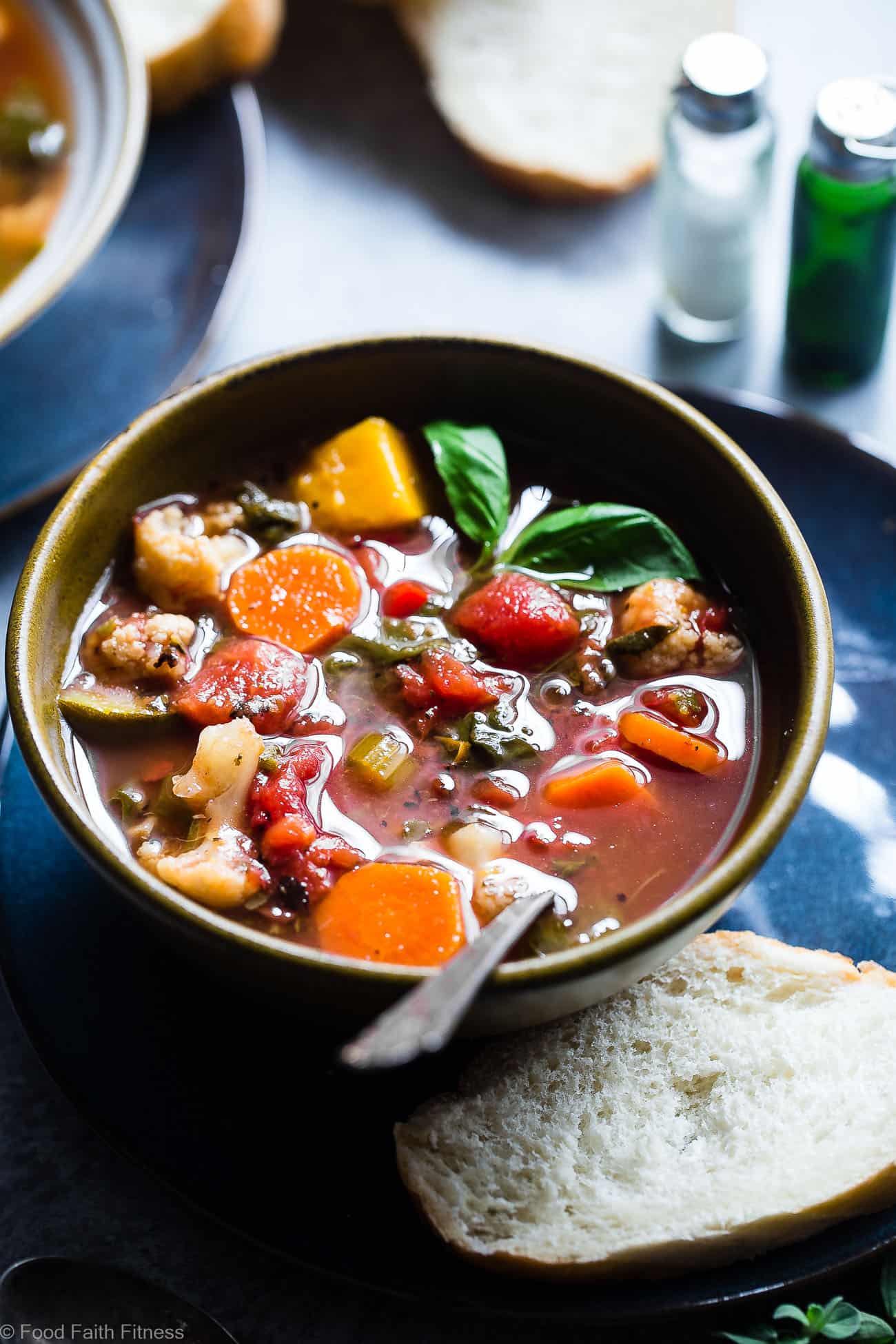 Easy Homemade Crockpot Vegetable Soup - Let the crockpot do the work for you with this simple soup that is a whole30, paleo and vegan dinner with only 1 SmartPoint and 85 calories! A family friendly dinner for busy weeknights that will please the pickiest of eaters! | Foodfaithfitness.com | @FoodFaithFit