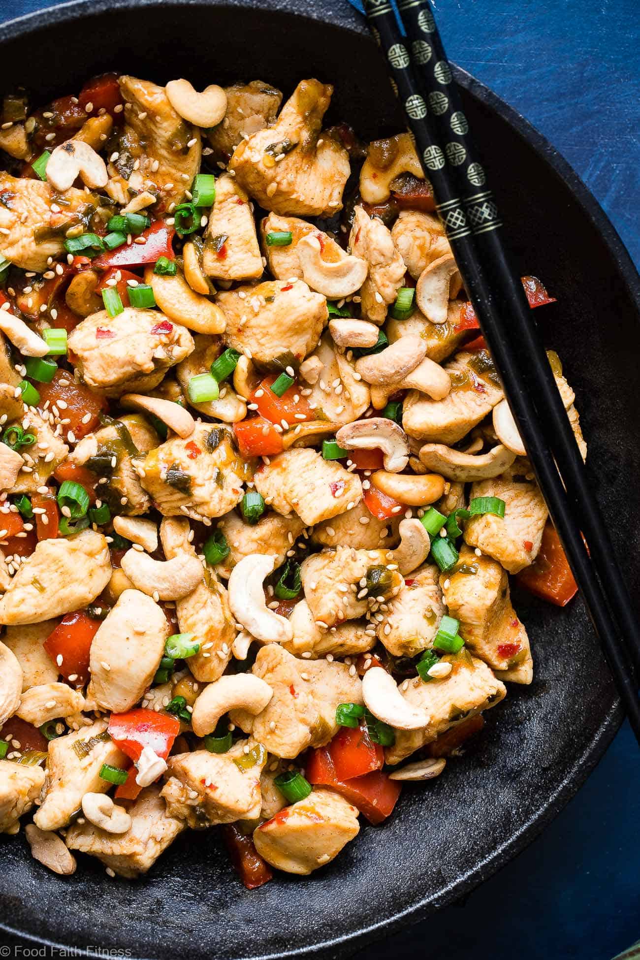 Easy Paleo Cashew Chicken Stir Fry - A healthy, gluten, grain and dairy free weeknight meal that the whole family will love! Ready in 20 minutes and WAY better than takeout! | #Foodfaithfitness | #Paleo #Glutenfree #Healthy #StirFry #Dairyfree