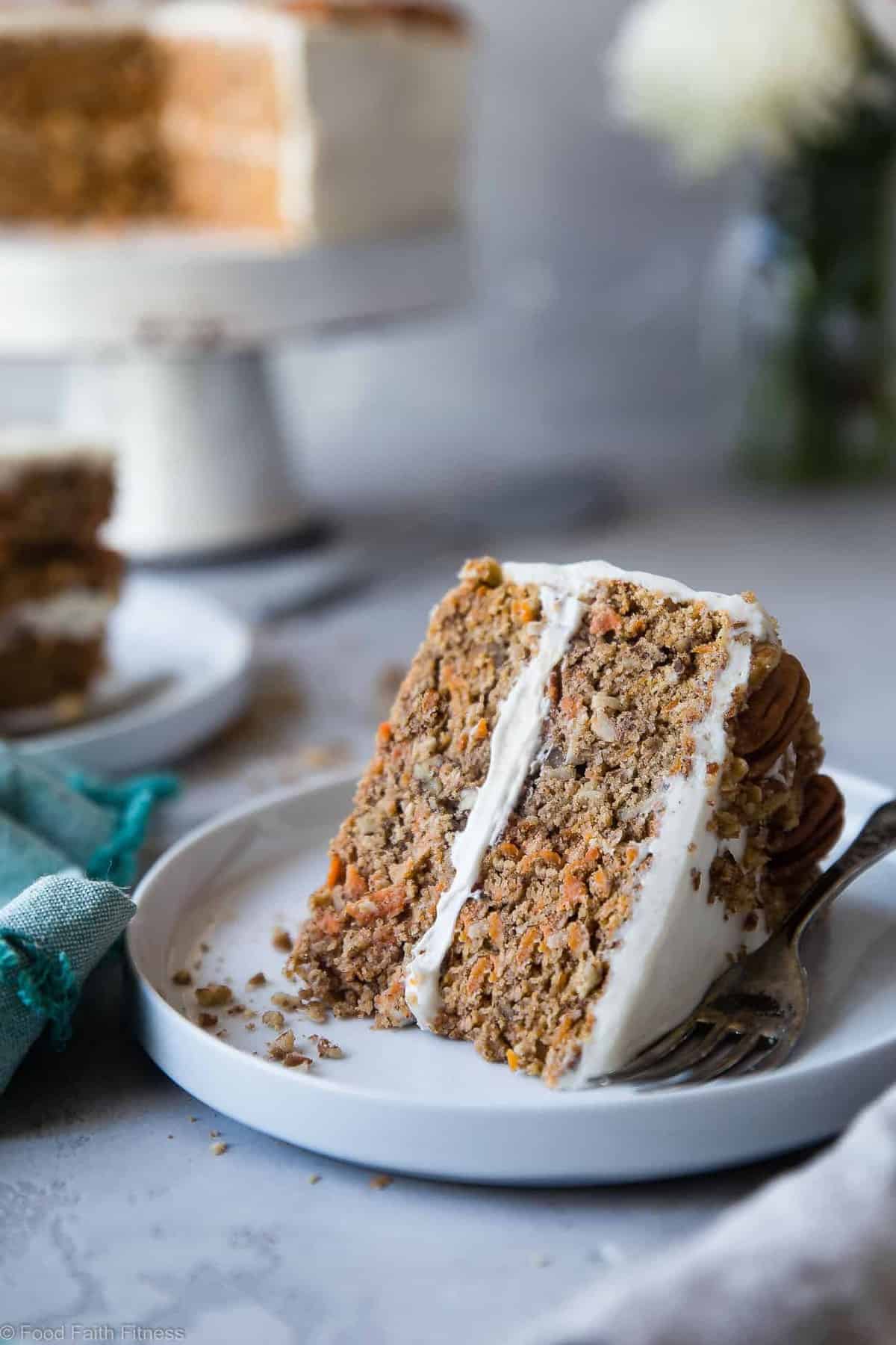 Low Carb Sugar Free Carrot Cake - this healthy, sugar free carrot cake is SO moist and tender, you'll never know it's gluten, oil and butter free, made with Greek yogurt, only 170 calories and 5 WW Freestyle points! Perfect for Easter! | #Foodfaithfitness | #Lowcarb #sugarfree #glutenfree #carrotcake #easter