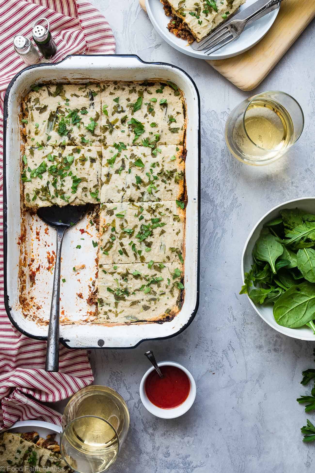 Low Carb Paleo Zucchini Lasagna - You will never know this family-pleasing lasagna is gluten/grain/dairy free, low carb and whole30 compliant! Not even the pickiest eaters will miss the cheese and pasta! | #Foodfaithfitness | #Paleo #whole30 #lowcarb #lasagna #glutenfree