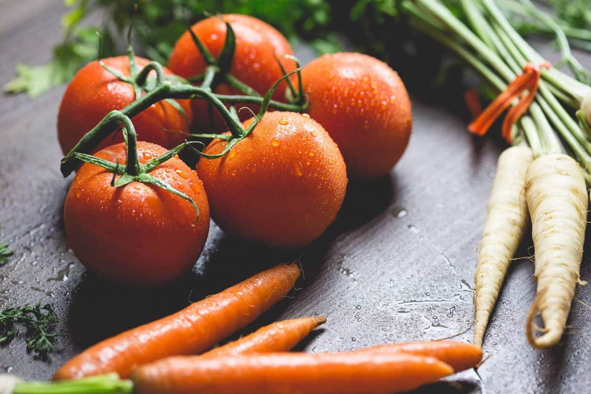 What is Collagen, Types of Collagen, and the benefits of Collagen Supplements - Ever wondered what's up with all the collagen appearing on the market? Find out everything you need to know about it, and why it's beneficial for your body! | #Foodfaithfitness | #Healthy #Collagen #Nutrition #Health #Paleo
