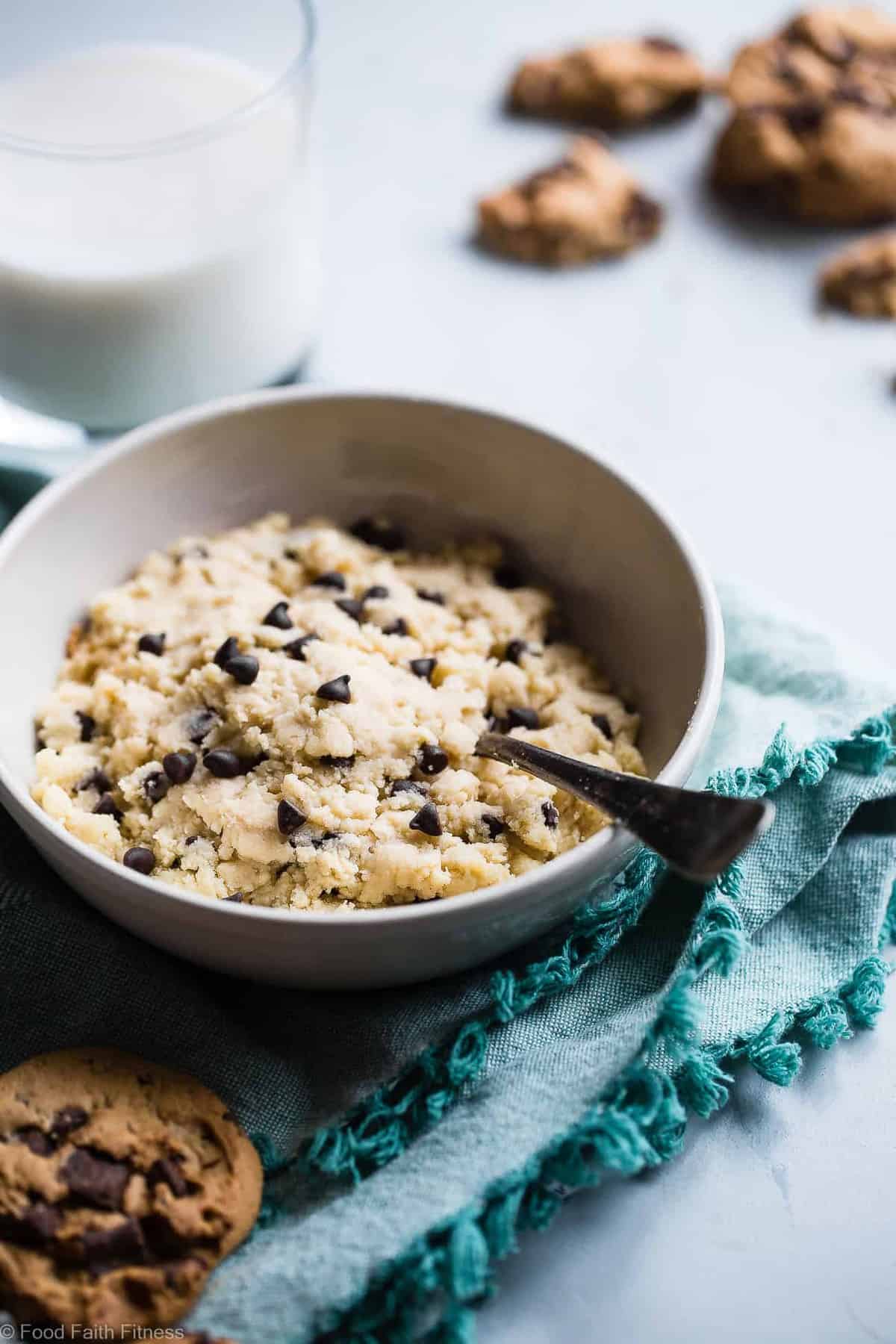 Healthy Protein Powder Cookie Dough - This 5 ingredient healthy, edible cookie dough is gluten free, paleo/vegan friendly and ready in 5 minutes! It packs 20g of protein and only 200 calories so you can eat the whole bowl! | #Foodfaithfitness | #Glutenfree #Healthy #Paleo #Vegan #Snack