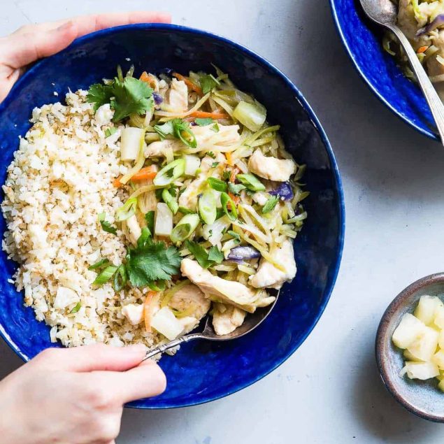 Thai Pineapple Paleo Chicken Curry - This quick and easy Paleo Chicken Curry uses coconut milk to make it extra creamy, and is naturally sweetened with pineapple! It's a spicy-sweet dinner that is gluten/grain/dairy/sugar free and whole30 compliant! | #Foodfaithfitness | #Whole30 #Glutenfree #Paleo #Curry #Dairyfree
