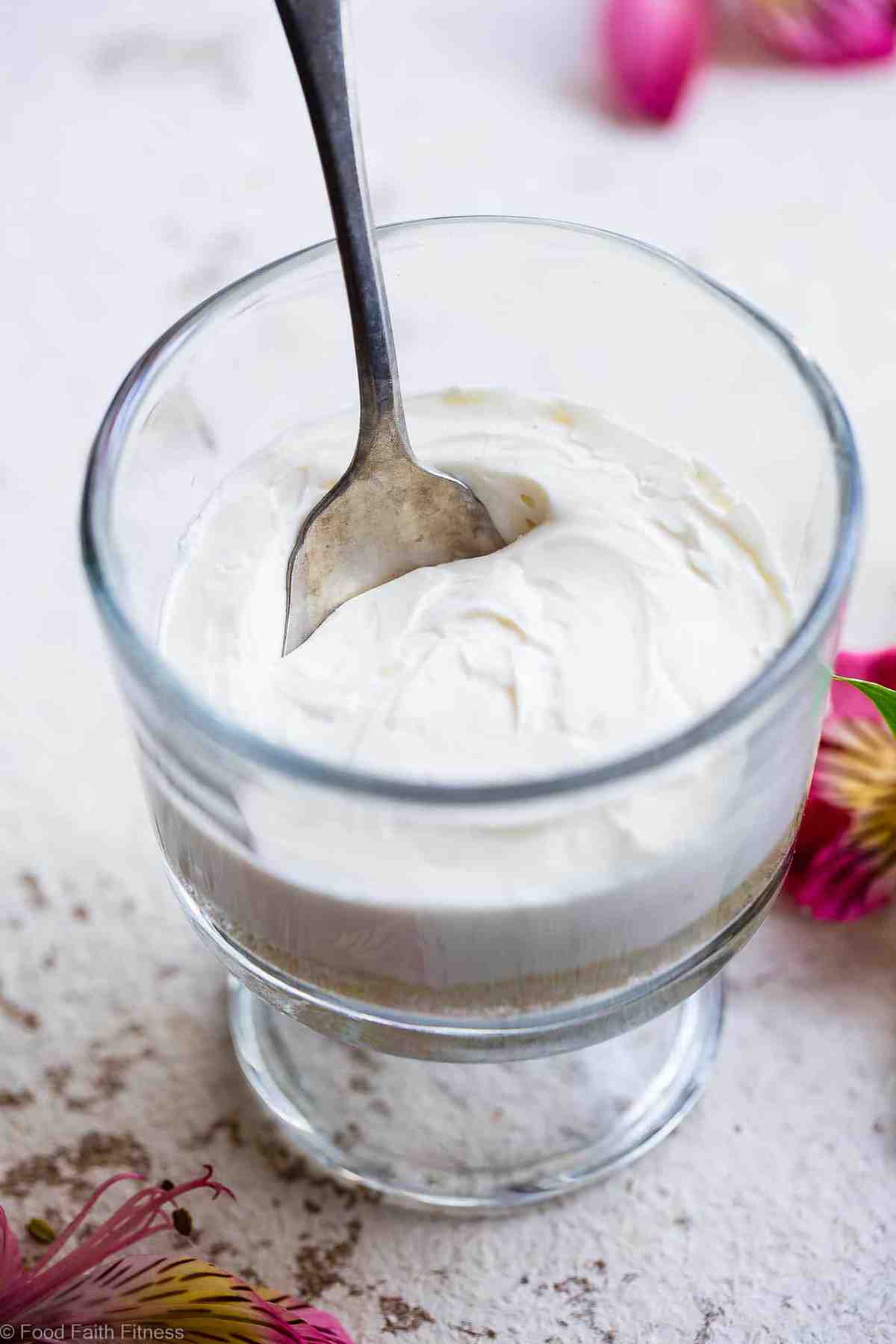 Easy Sugar Free No Bake Keto Cheesecake Recipe For One - This no bake low carb cheesecake recipe is only 5 ingredients and gluten/grain/sugar free, low carb, keto friendly and protein PACKED! The BEST way to get your healthy dessert fix because you don't have to share! | #Foodfaithfitness | #Glutenfree #Keto #Lowcarb #Sugarfree #Cheesecake