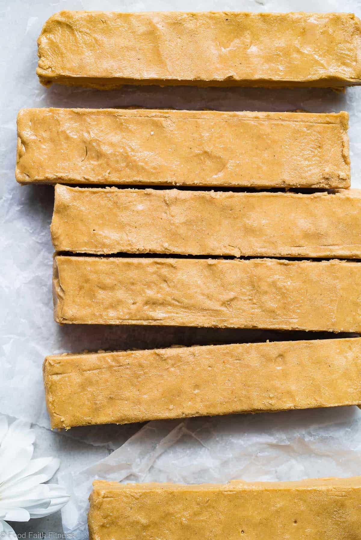 Homemade Perfect Bars - This homemade Perfect Bar Recipe tastes exactly like the store bought version, and is only 5 ingredients and so easy to make! Gluten free and healthy with a paleo option! | #Foodfaithfitness | #Glutenfree #Paleo #Healthy #Dairyfree #Snacks Homemade Perfect Bars - This homemade Perfect Bar Recipe tastes exactly like the store bought version, and is only 5 ingredients and so easy to make! Gluten free and healthy with a paleo option! | #Foodfaithfitness | #Glutenfree #Paleo #Healthy #Dairyfree #Snacks
