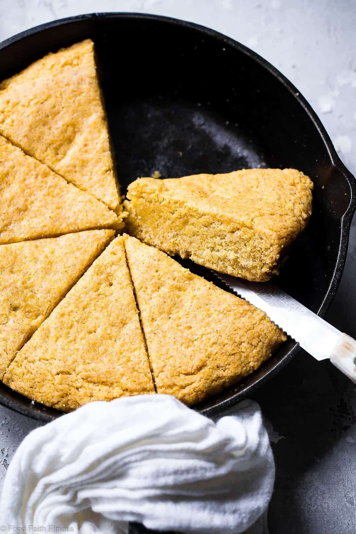 Easy Sweet Vegan Cornbread with Applesauce - This is the BEST gluten free, dairy free, egg free and vegan cornbread recipe! It's perfectly sweet, dense and SO chewy, you will never believe it's healthy and SO easy to make! | #Foodfaithfitness | #Glutenfree #Vegan #Dairyfree #Eggfree #Cornbread