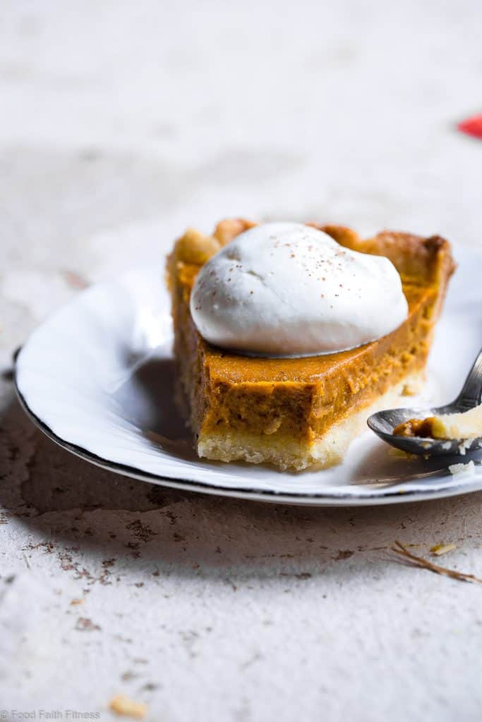 The BEST Low Carb Sugar Free Pumpkin Pie - This paleo friendly, sugar free and low carb pumpkin pie recipe is SO delicious, you will never know it's dairy and gluten free and only 200 calories a slice! Everyone will want this recipe! | #Foodfaithfitness | #Glutenfree #Sugarfree #Paleo #Lowcarb #Healthy