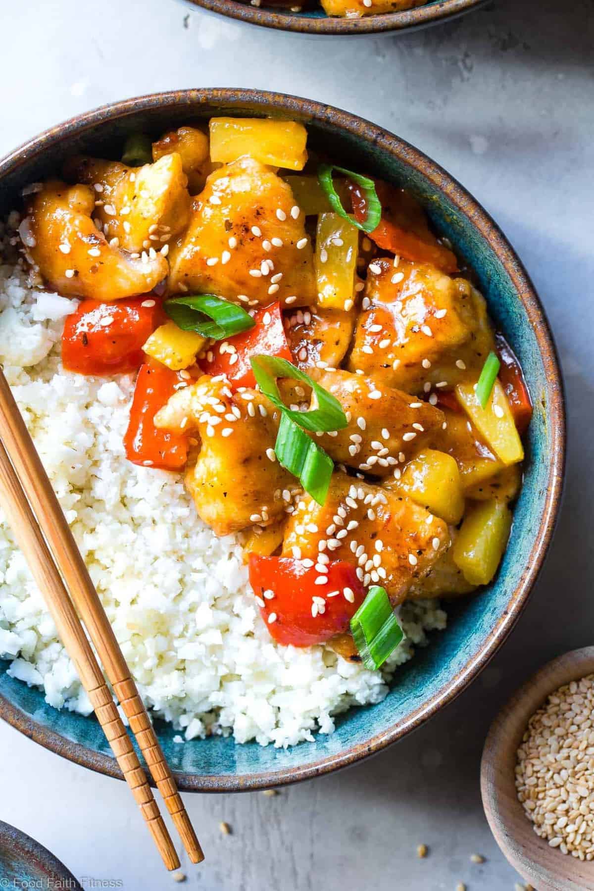 Gluten Free Whole30 Sweet and Sour Chicken - This paleo friendly, healthy sweet and sour chicken is so easy to make and tastes better than takeout and is WAY better for you! It's sugar/grain/gluten/dairy/egg free too! | #Foodfaithfitness | #Glutenfree #Paleo #Whole30 #Healthy #Sugarfree