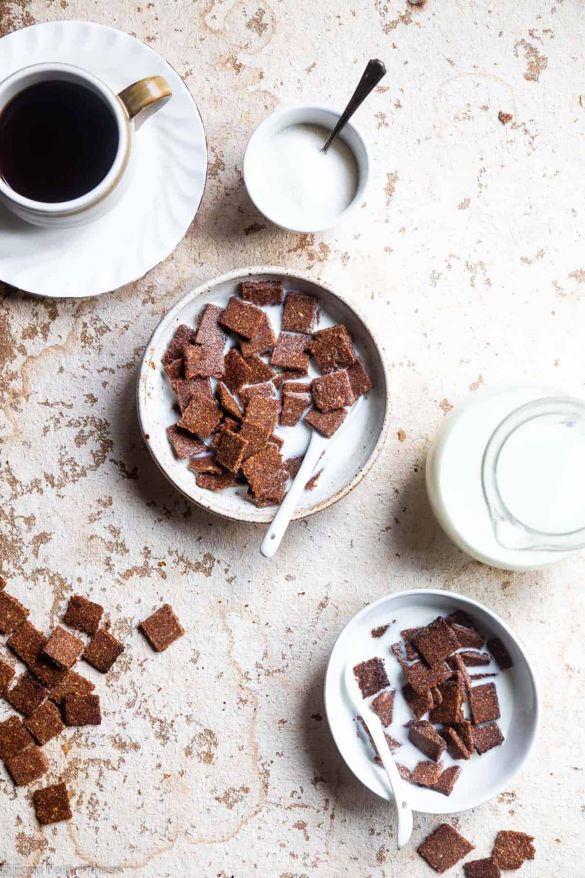 Cinnamon Homemade Keto Low Carb Cereal - This easy, paleo friendly Homemade Cereal tastes like cinnamon toast crunch but its gluten/grain/dairy/sugar free and healthy! Only 6 ingredients too! | #Foodfaithfitness | #Glutenfree #paleo #keto #lowcarb #sugarfree Cinnamon Homemade Keto Low Carb Cereal - This easy, paleo friendly Homemade sugar free Cereal tastes like cinnamon toast crunch but its gluten/grain/dairy/sugar free and healthy! Only 6 ingredients too! | #Foodfaithfitness |