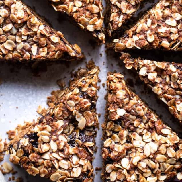 Gluten Free Vegan Coffee Cake - This tender, moist Gluten Free Coffee Cake has a tasty blackberry swirl and is loaded with a crunchy, crispy crumble topping! It's sure to be a hit and does not taste healthy! | #Foodfaithfitness | #Glutenfree #Vegan #dairyfree #eggfree #healthy