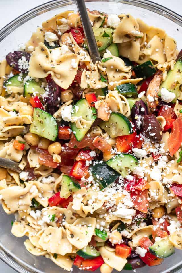 Mediterranean Chickpea Pasta Salad