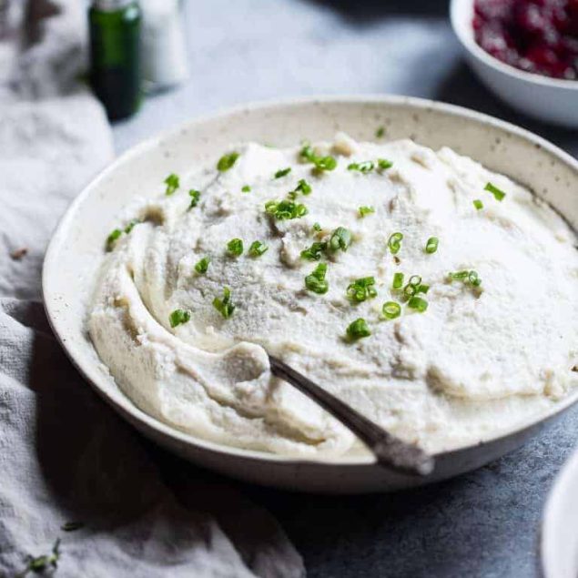 healthy-garlic-mashed-cauliflower-potatoes-photo-768x1081