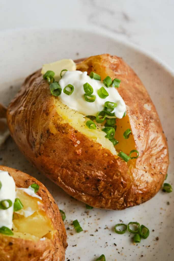 How to bake potatoes in the oven