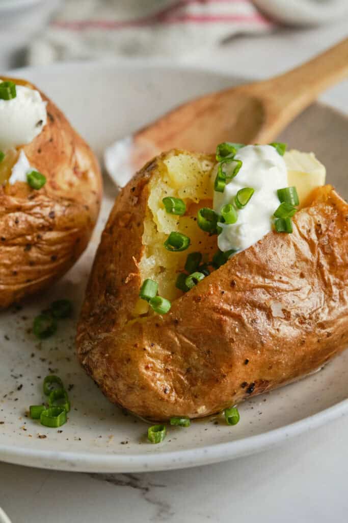 How to bake potatoes in the oven