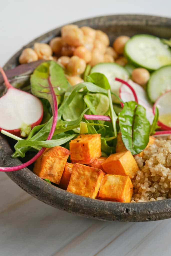 Healthy and Delicious Buddha Bowl Recipe featured