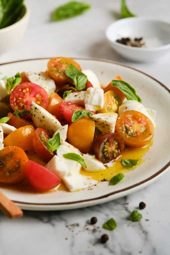 Classic recipe for cappise salad
