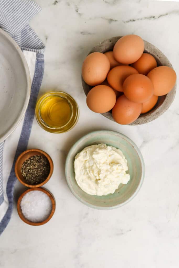 Scrambled Eggs with Cottage Cheese (High in Protein!)