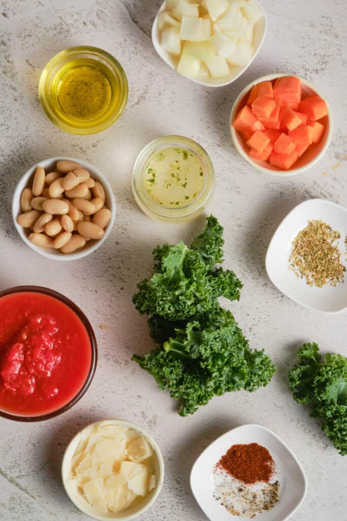 Simple Kale Soup ingredients