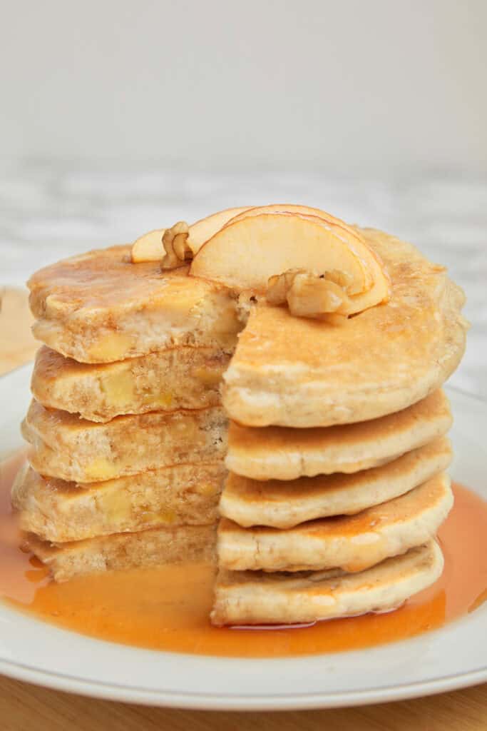 Apple Cinnamon Pancakes