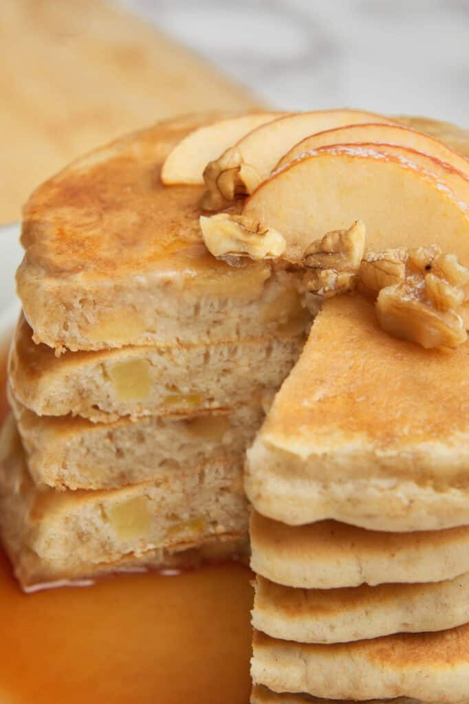 Apple Cinnamon Pancakes