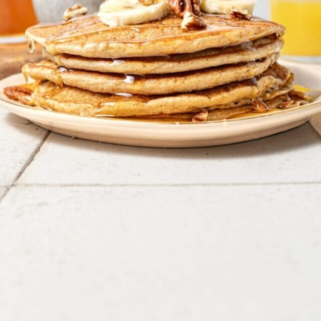 Banana Oatmeal Pancakes