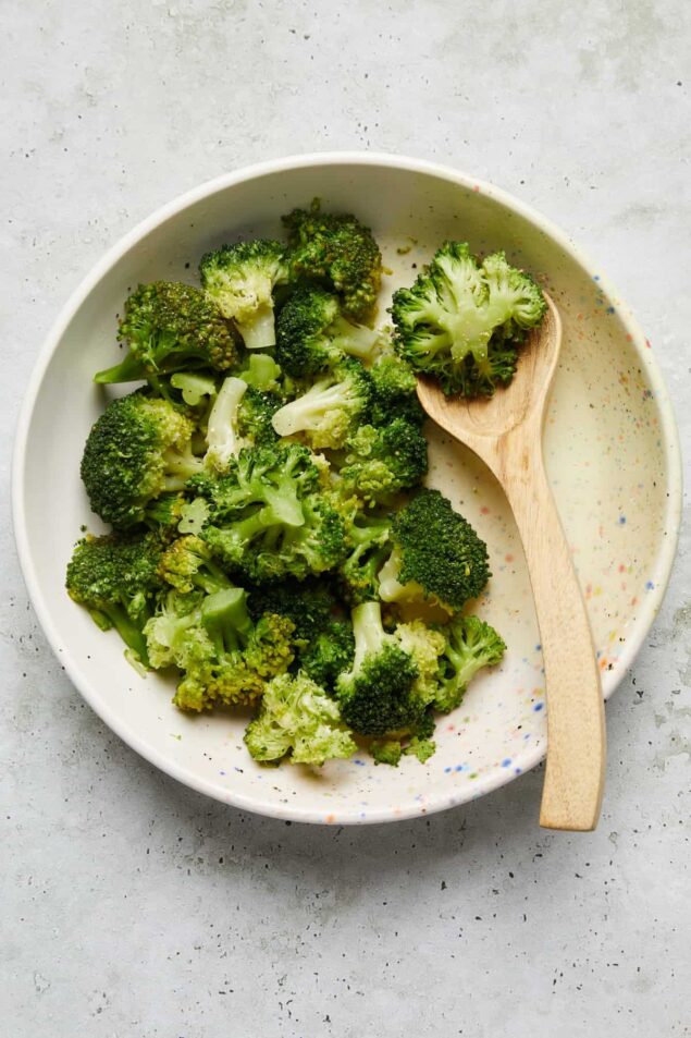 Microwave Broccoli - Food Faith Fitness