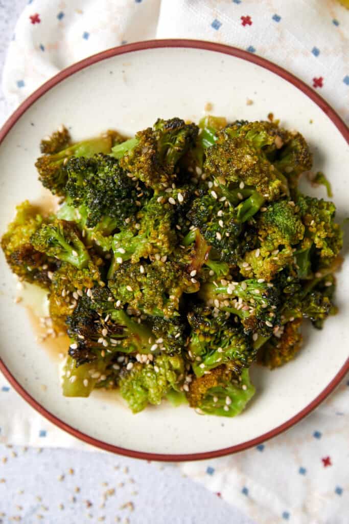 Broccoli fry with ginger and sesame