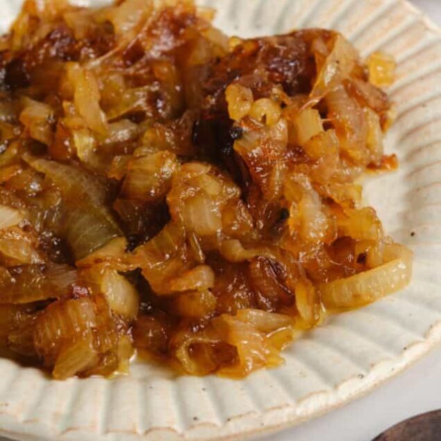 How to Make Caramelized Onions