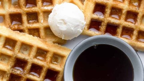 How to Make Waffles Without Buttermilk: Easy Recipe