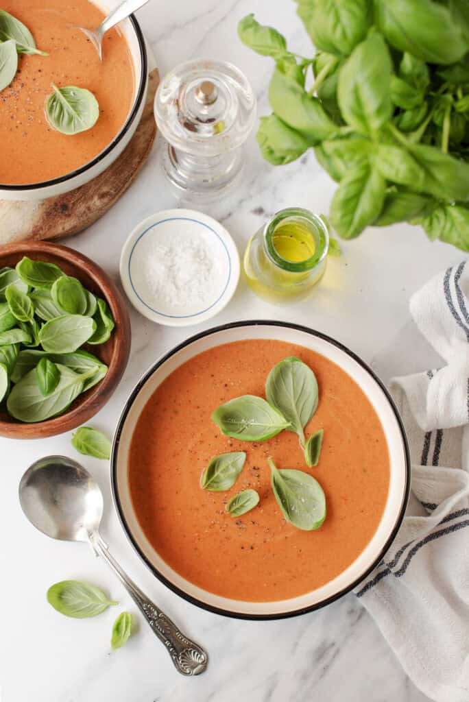 Tomato basil soup