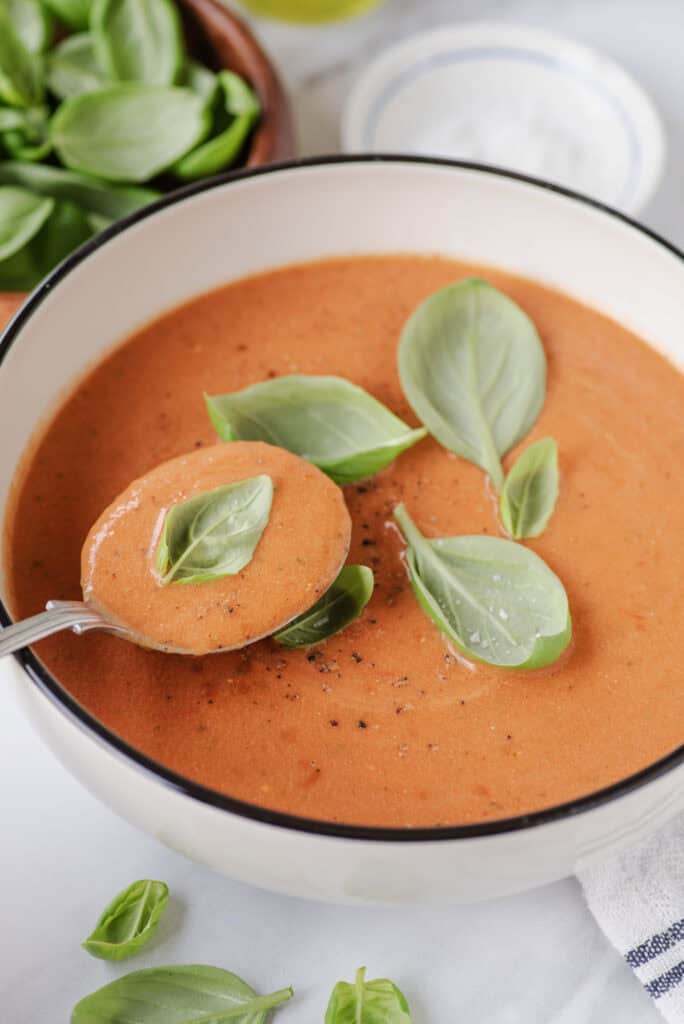 Tomato basil soup