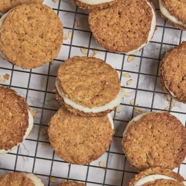 Oatmeal Cream Pie Recipe